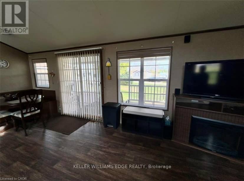 232352 2 Wgr Concession — photo 11 of 15