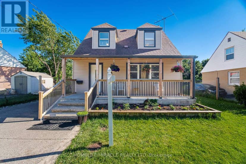 18 Glengrove Avenue — photo 1 of 40