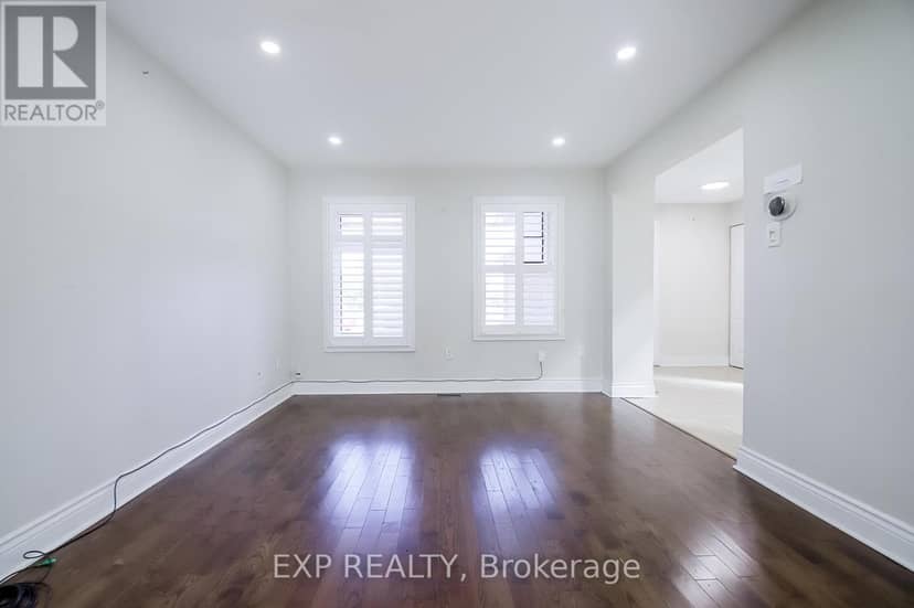 692 Sultana Square — photo 8 of 40