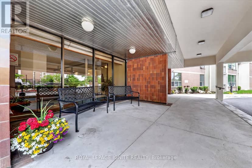 208 - 15 Vicora Link Way — photo 5 of 30