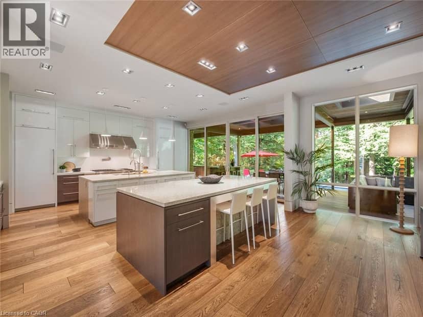 777 SHADELAND Avenue — photo 10 of 40