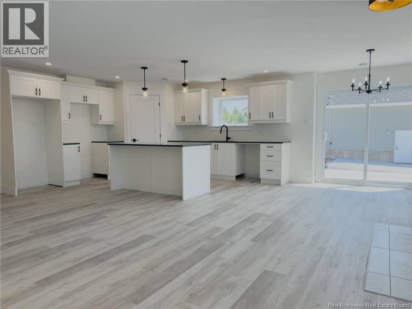 76 Squire Drive — photo 14 of 40