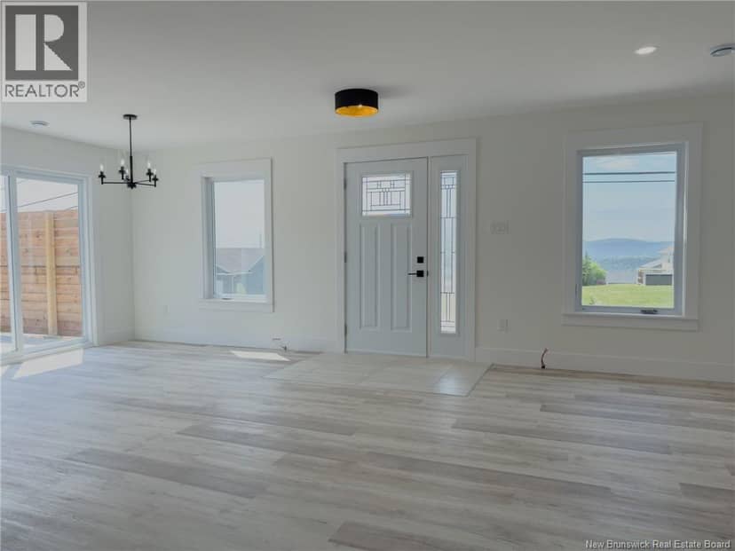 76 Squire Drive — photo 8 of 40