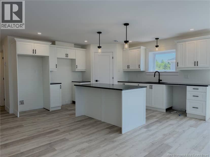 76 Squire Drive — photo 13 of 40