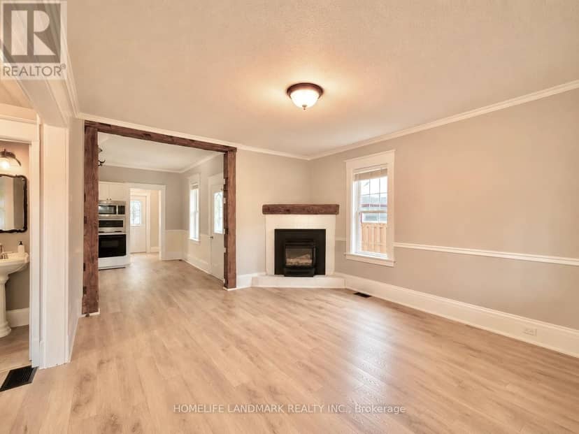 111 Penetang Street, Barrie, photo 3