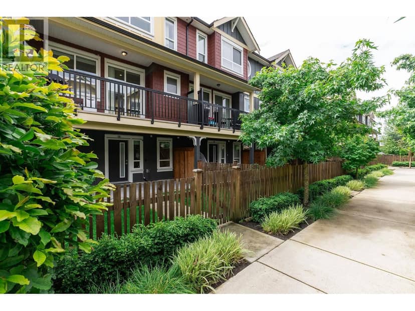 29 430 DUNCAN STREET, New Westminster, photo 2