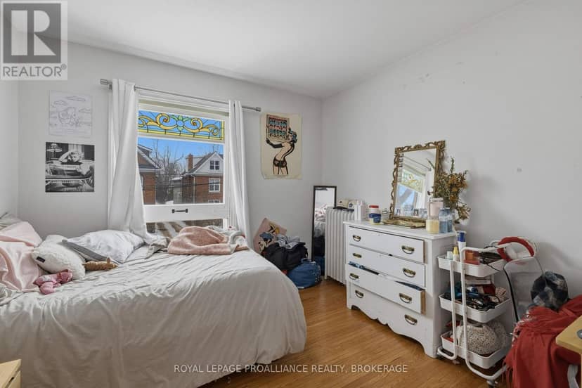 279 Frontenac Street — photo 15 of 40