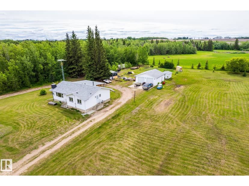 3706 50 ST, Smoky Lake Town, photo 2