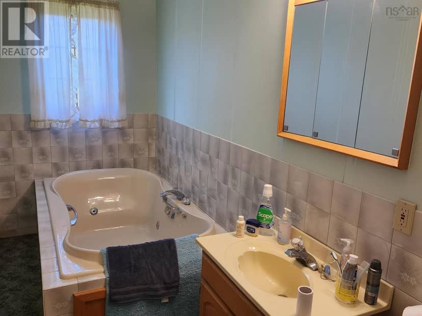 875 Beech Hill Road — photo 6 of 18