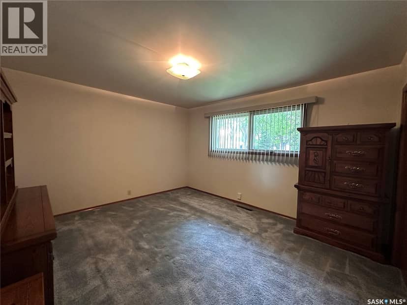 168 Shevchenko CRESCENT — photo 17 of 40