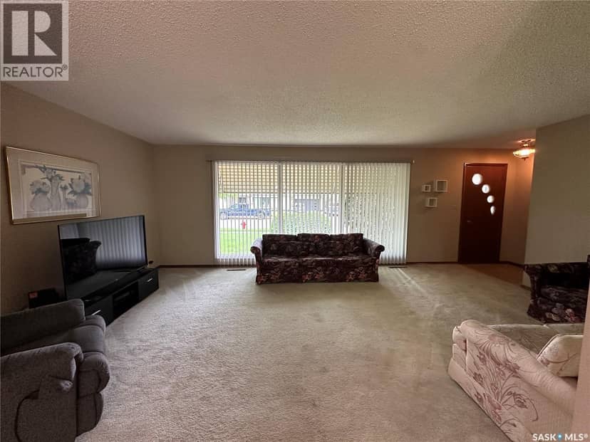 168 Shevchenko CRESCENT — photo 13 of 40
