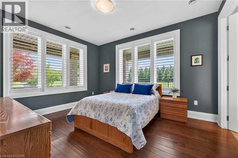 4580 CHERRY Avenue — photo 19 of 40