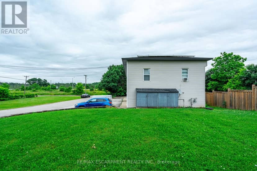 154-156 Freelton Road — photo 19 of 22