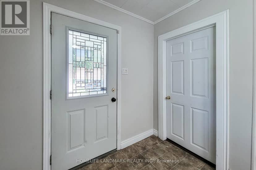 242 Bowman Street — photo 3 of 23