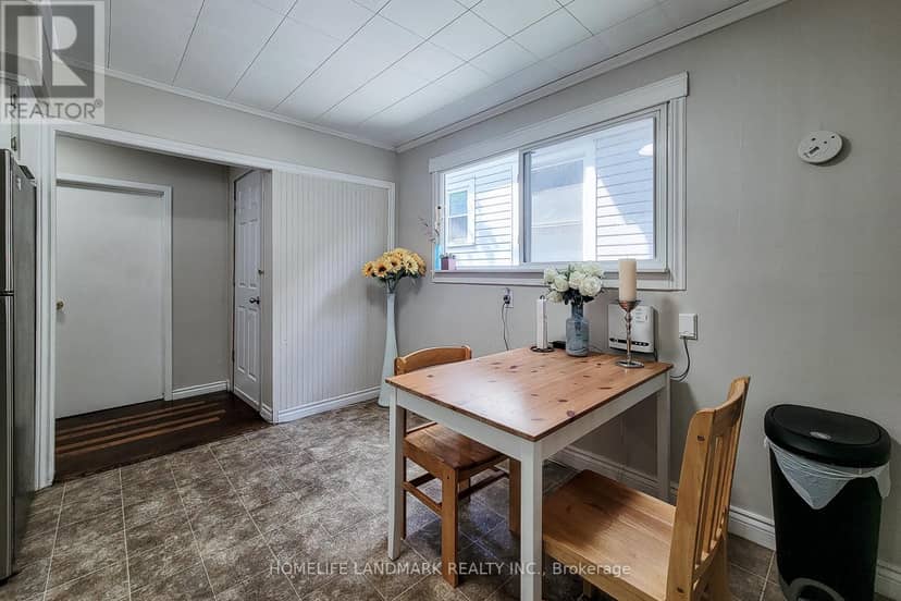 242 Bowman Street — photo 5 of 23