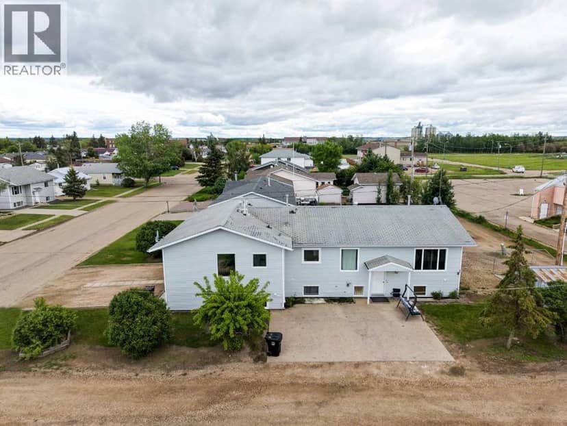 All, 1 3 Avenue SE, Falher, photo 2