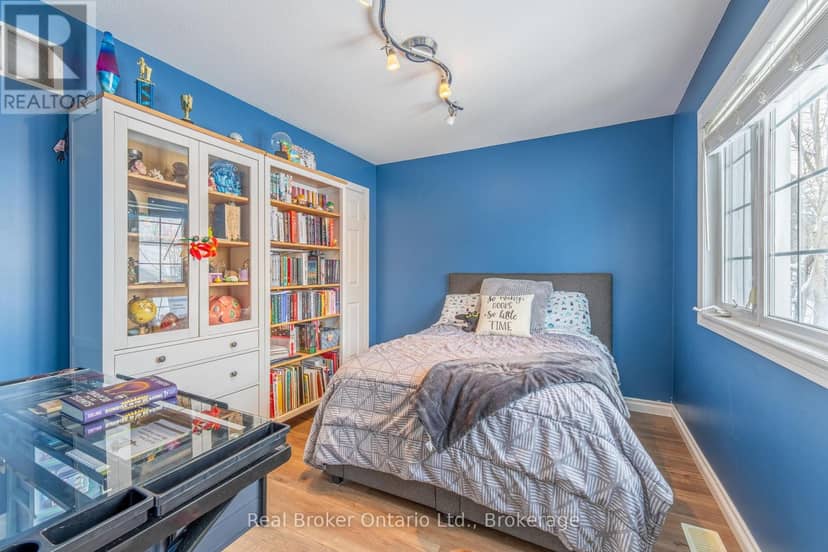 9 Boyd Crescent — photo 10 of 18