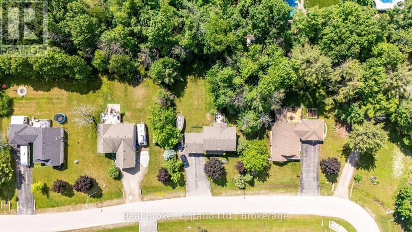 9 Boyd Crescent — photo 18 of 18