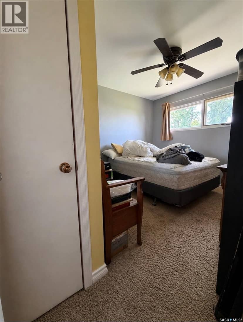 915 Maple DRIVE — photo 19 of 24