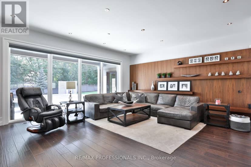 262 Maple Grove Drive — photo 17 of 40