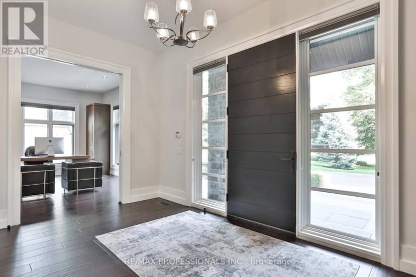 262 Maple Grove Drive, Oakville, photo 2