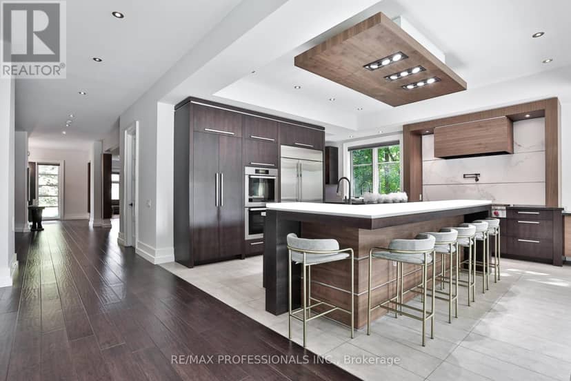 262 Maple Grove Drive — photo 9 of 40