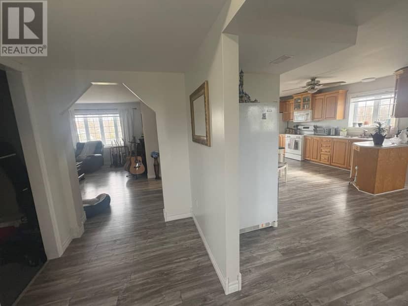 29 Harbourview Drive — photo 14 of 38