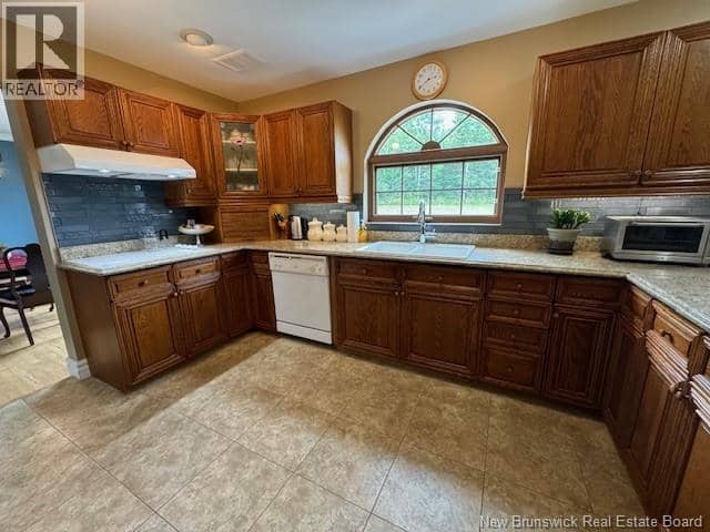 121 Fawcett Hill Road — photo 16 of 40