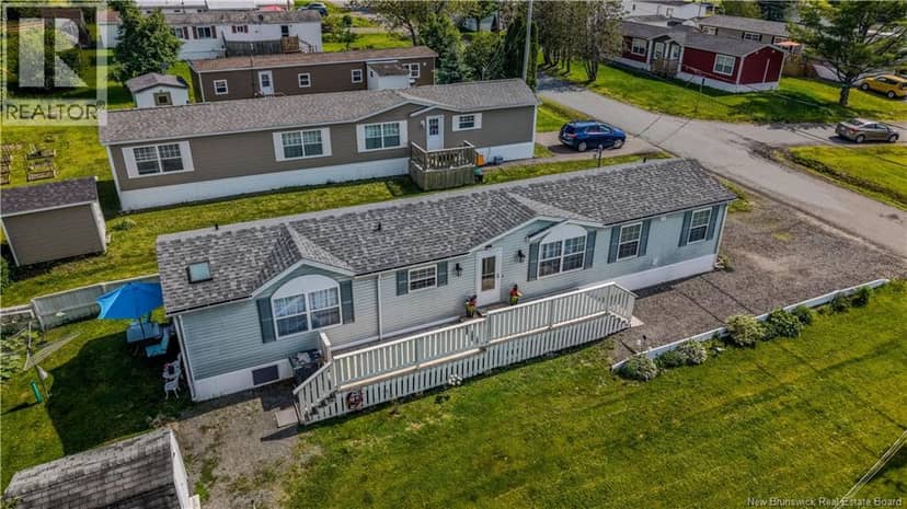 35 Lupin Avenue — photo 1 of 40