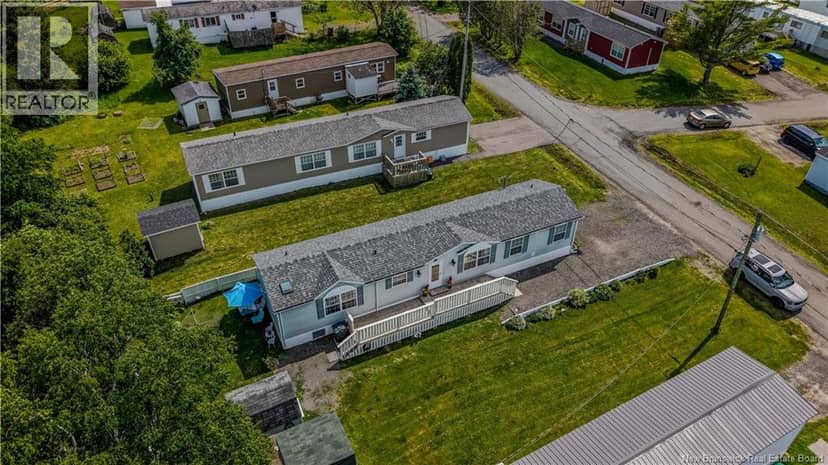 35 Lupin Avenue — photo 40 of 40