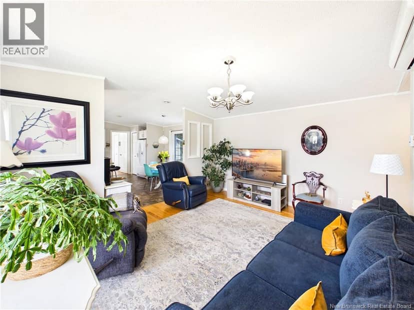 35 Lupin Avenue — photo 17 of 40