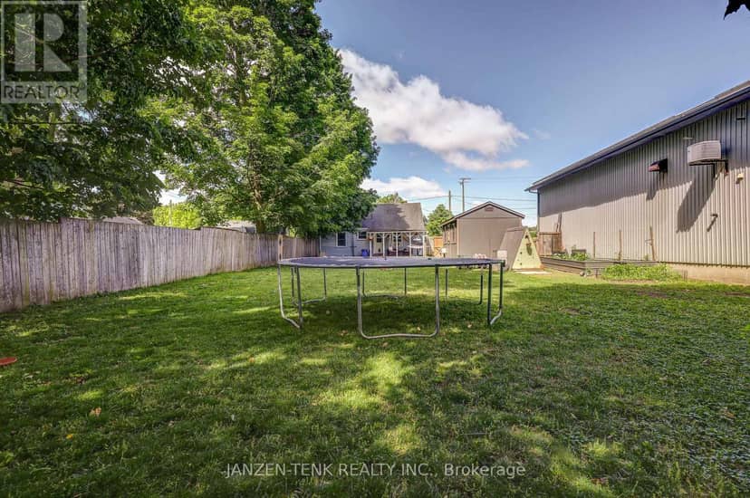 136 King Street — photo 25 of 27