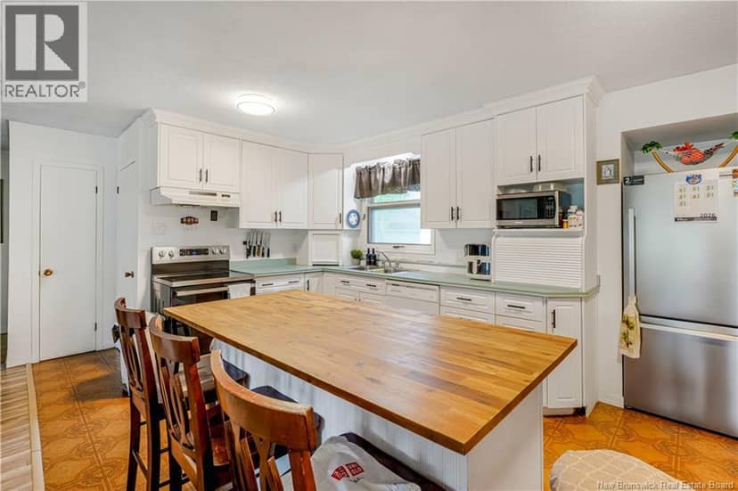 140 Wentworth Street — photo 10 of 30