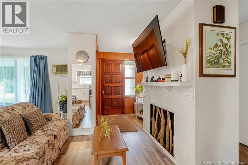 140 Wentworth Street — photo 4 of 30