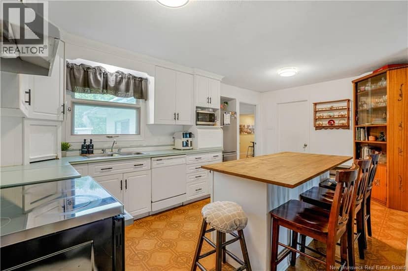140 Wentworth Street — photo 8 of 30