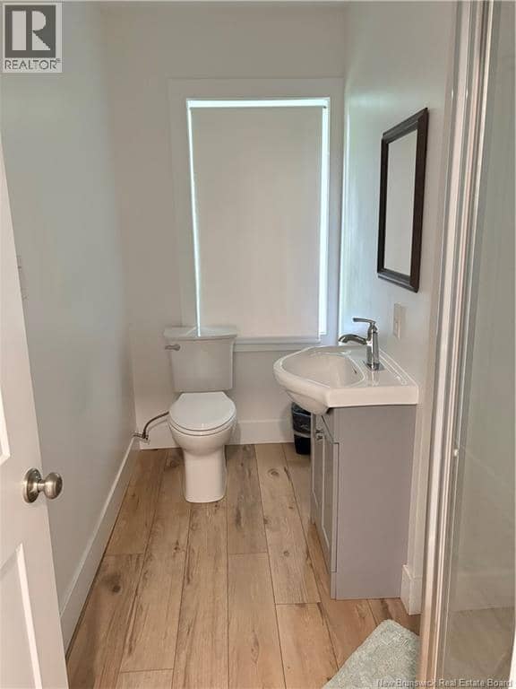 16 Cunard Street — photo 13 of 21
