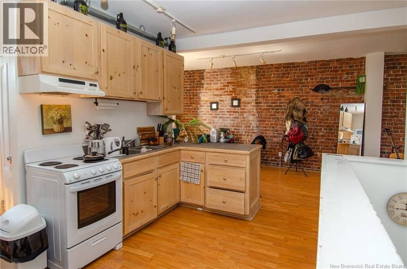 187 Germain Street — photo 8 of 40