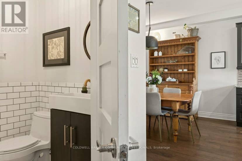 21 - 100 Beddoe Drive — photo 14 of 40