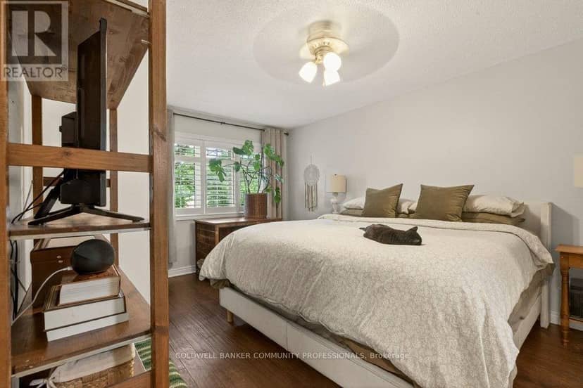 21 - 100 Beddoe Drive — photo 23 of 40