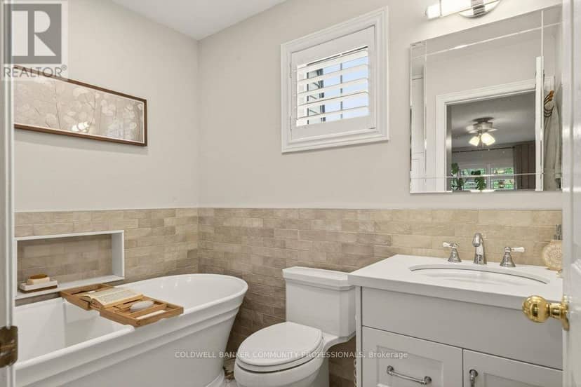 21 - 100 Beddoe Drive — photo 29 of 40