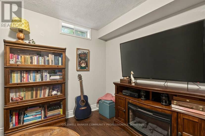 21 - 100 Beddoe Drive — photo 39 of 40