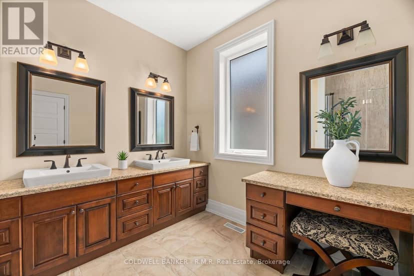 17 Castle Ridge — photo 24 of 40