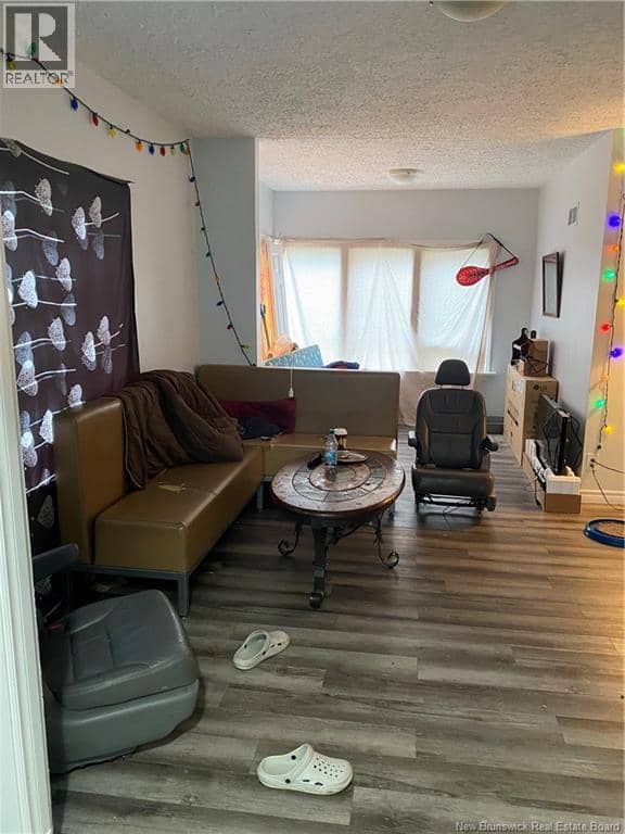 383-385 Grand-Pre Street — photo 29 of 36