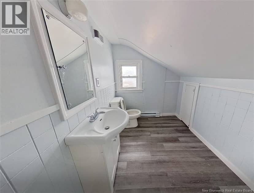 383-385 Grand-Pre Street — photo 7 of 36