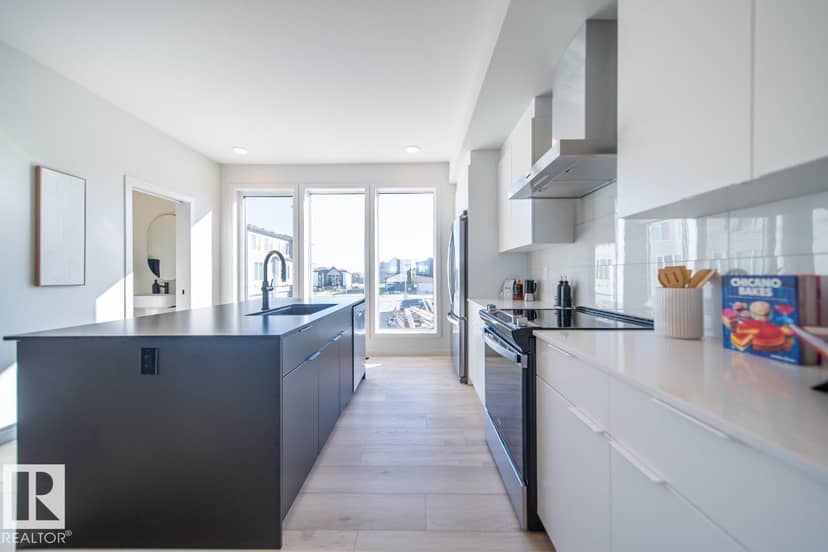 88 Devonshire DR — photo 9 of 28