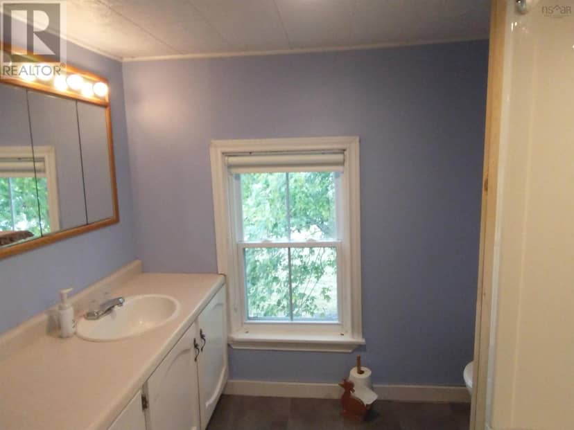 4308 Highway 2 — photo 24 of 33