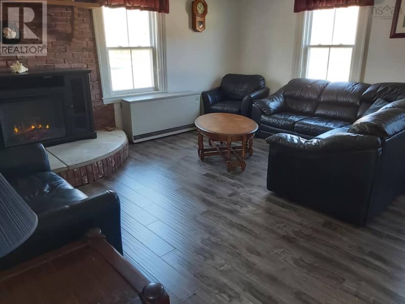 4308 Highway 2 — photo 5 of 33