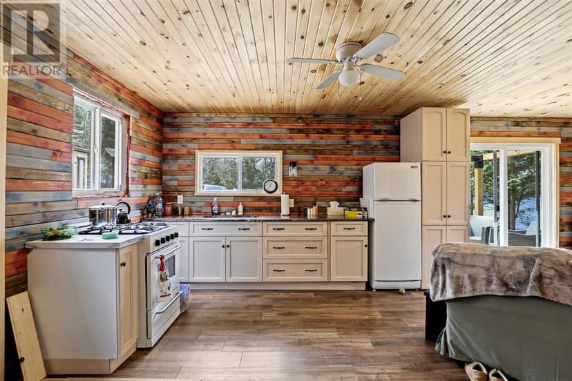 435 Axe Lake RD — photo 14 of 40
