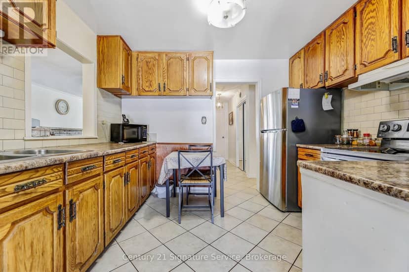 8026 Mayfield Road — photo 11 of 40