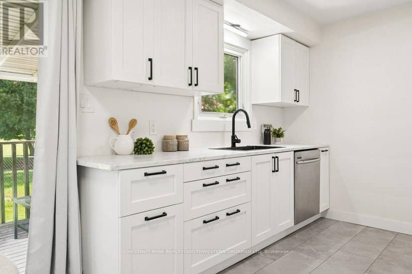 161 East Park Drive — photo 8 of 33